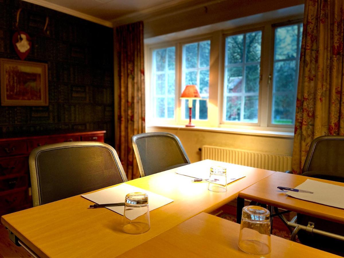 Apertins Hotell Kil Exterior photo